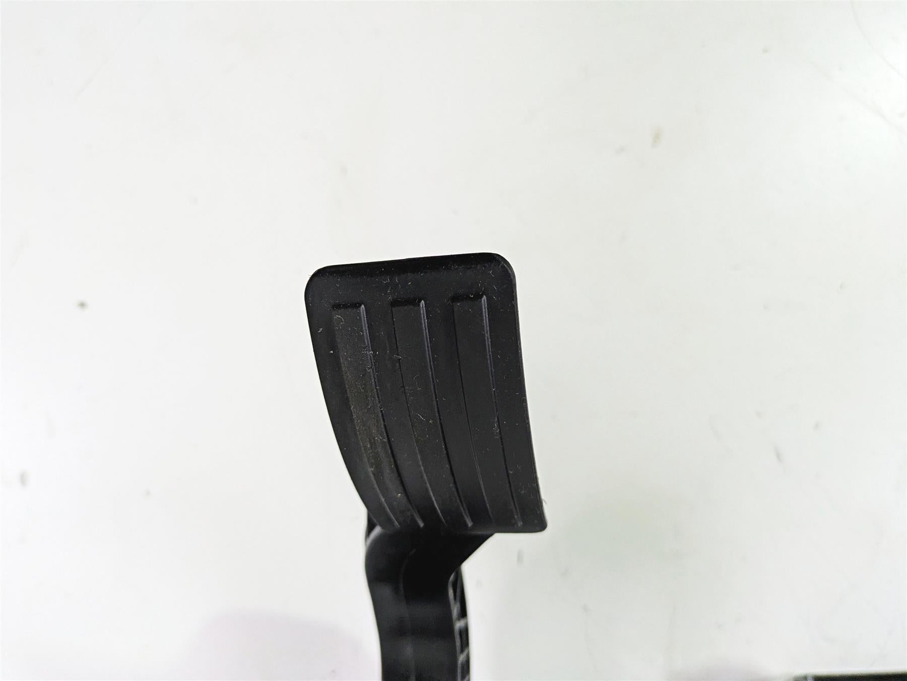 2023 Kawasaki Teryx KRX KRF 1000 C Foot Brake Accelerator Pedal Set 39075-0033 {{ shop.shopifyCountryName }} - Mototech271