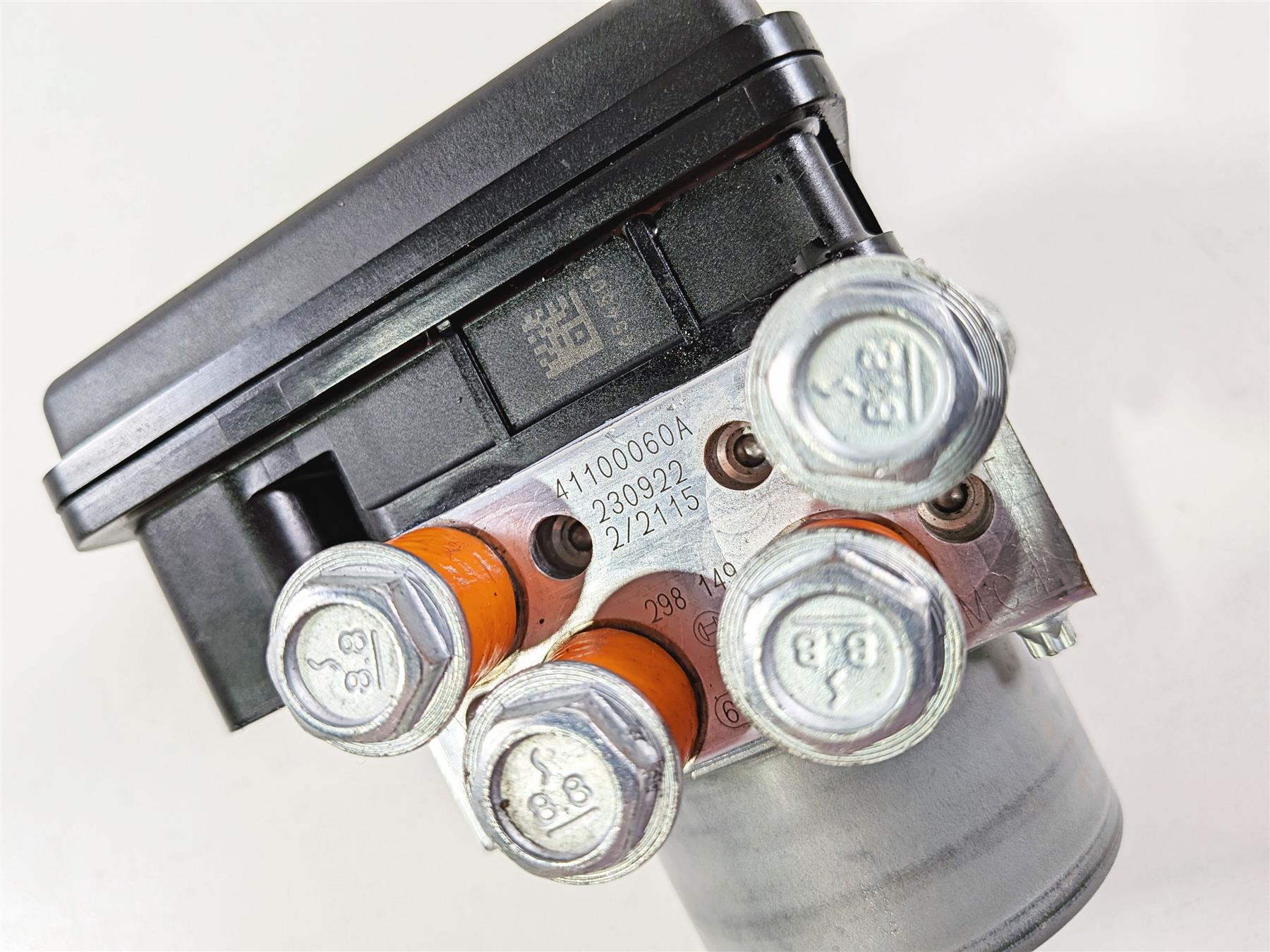 2024 Harley Softail FXLRST Low Rider Abs Brake Pump Module Unit 41100043C {{ shop.shopifyCountryName }} - Mototech271
