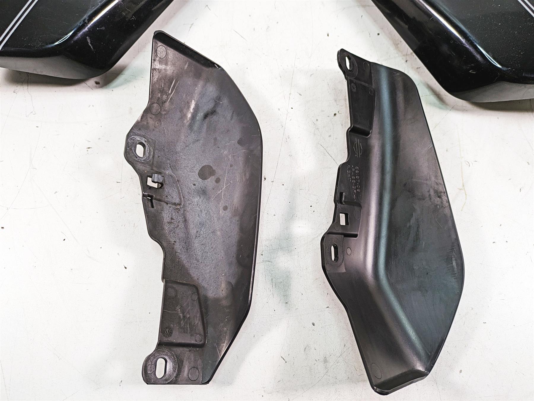 2009 Harley Touring FLHTCU Electra Glide Side Cover Fairing & Wing Set 66048-09A {{ shop.shopifyCountryName }} - Mototech271
