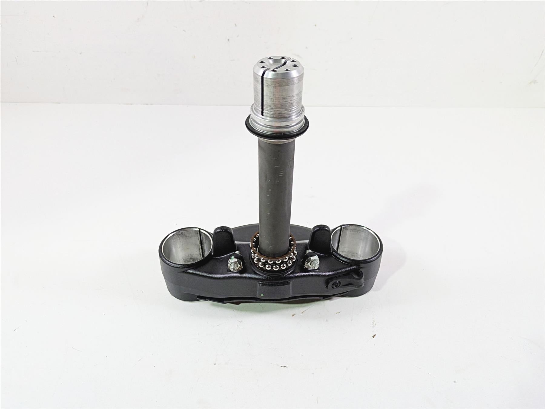 2019 Ducati Supersport 939 S Lower Triple Tree Steering Clamp 34220991AB {{ shop.shopifyCountryName }} - Mototech271