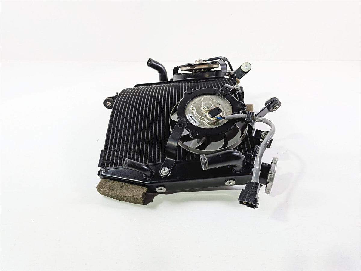 2008 Yamaha YZF R1 RN19 Coolant Radiator & Fan Set - Tested 4C8-12461-00-00 {{ shop.shopifyCountryName }} - Mototech271