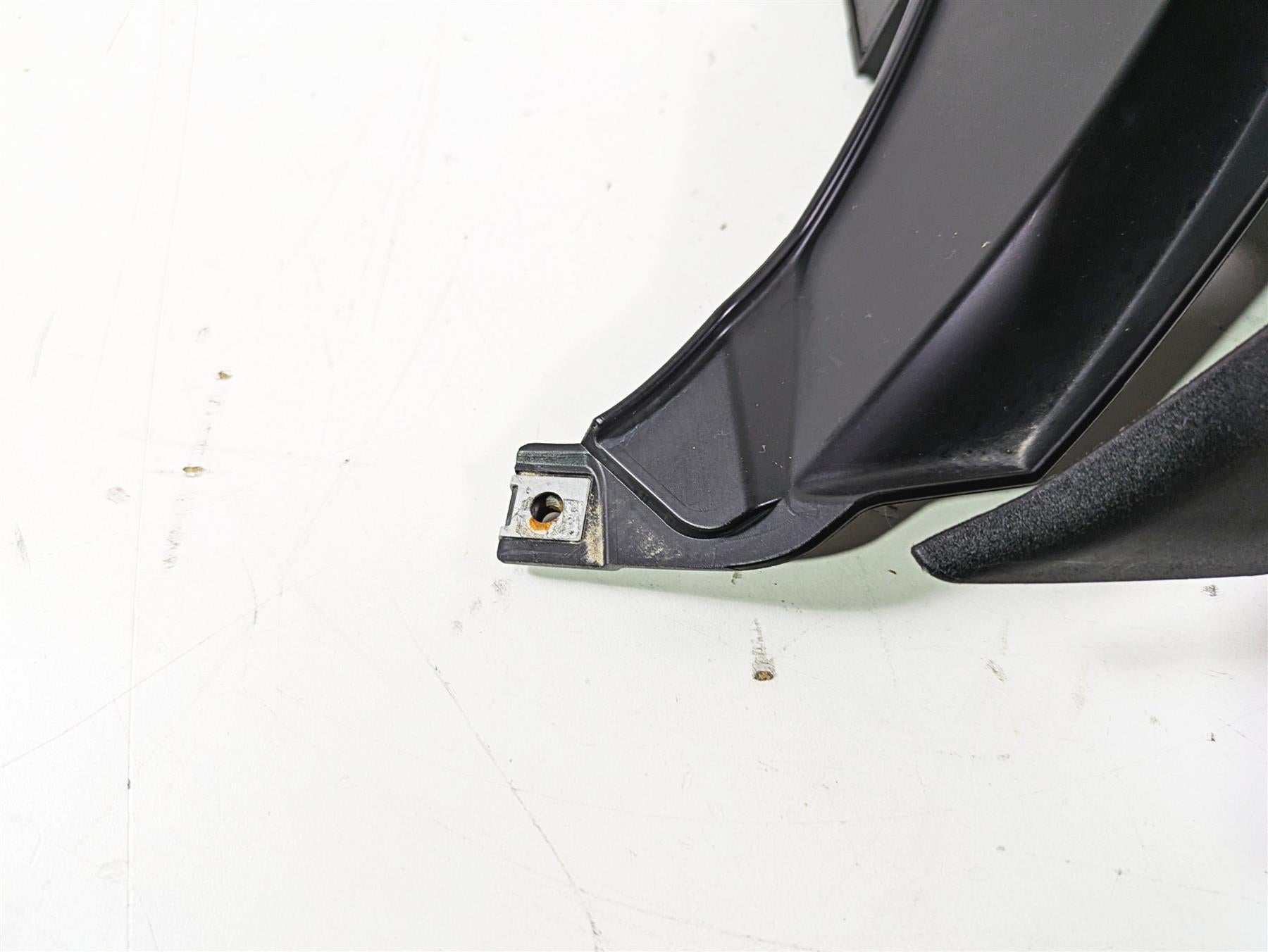 2021 Aprilia RS660 Rear Passenger Grab Handle 2B006651 {{ shop.shopifyCountryName }} - Mototech271