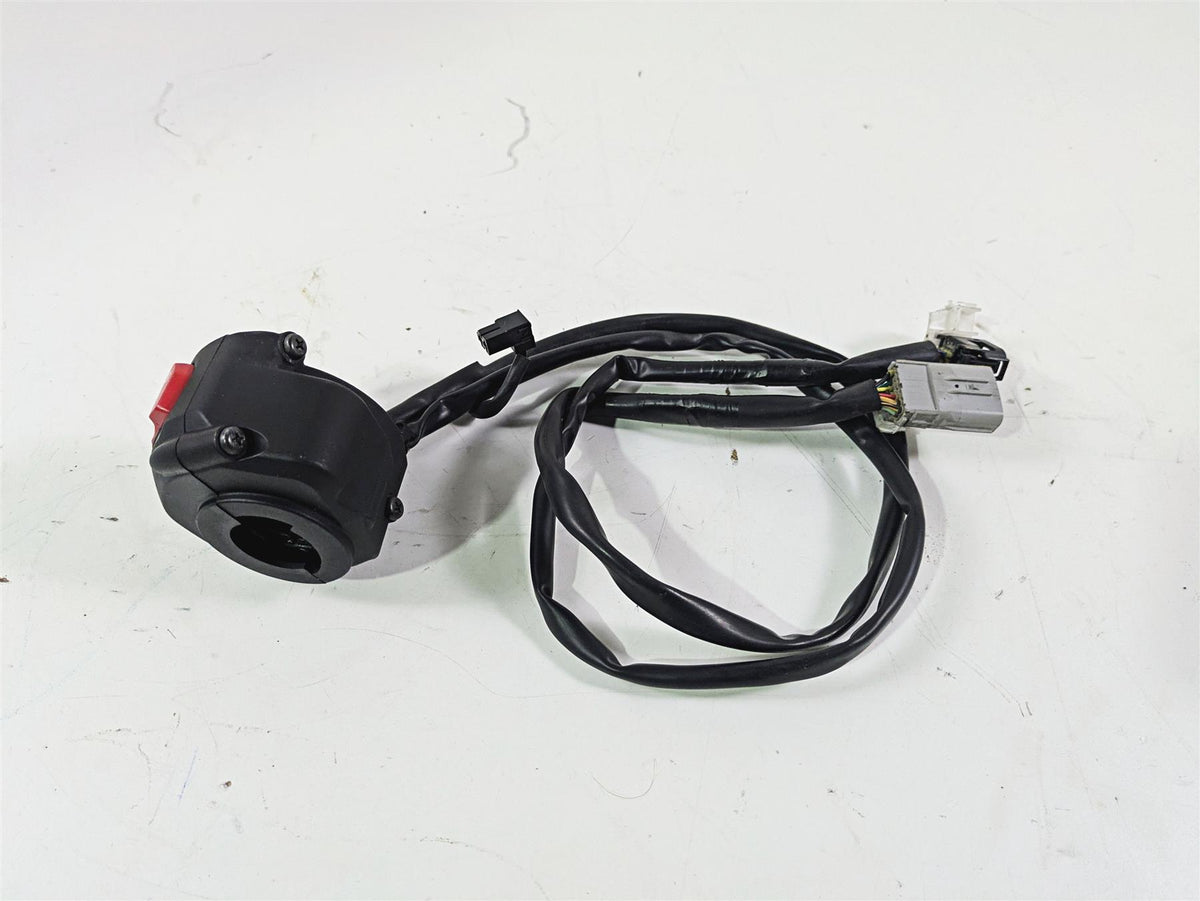 2020 Suzuki V-Strom 1050 XT Right Hand Start Stop Control Switch 57100-06L00 {{ shop.shopifyCountryName }} - Mototech271