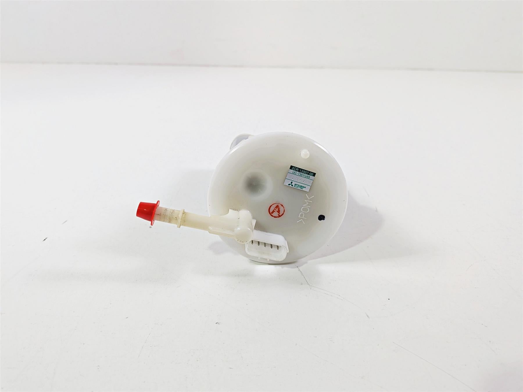 2016 Yamaha YZF R1 RN32 Fuel Gas Petrol Pump - Tested 2CR-13907-00-00 {{ shop.shopifyCountryName }} - Mototech271