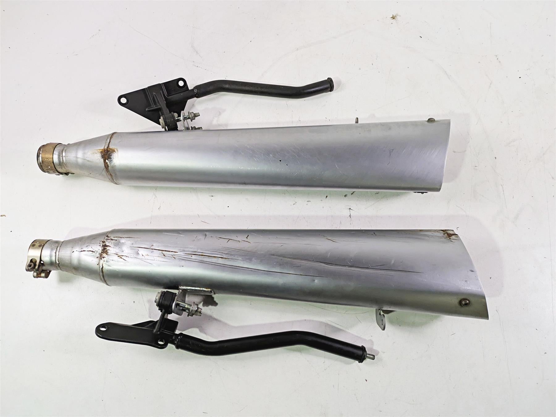 2013 Harley VRSCF Muscle Rod Vance Hines Slip On Muffler Exhaust Set 1801-0343 {{ shop.shopifyCountryName }} - Mototech271
