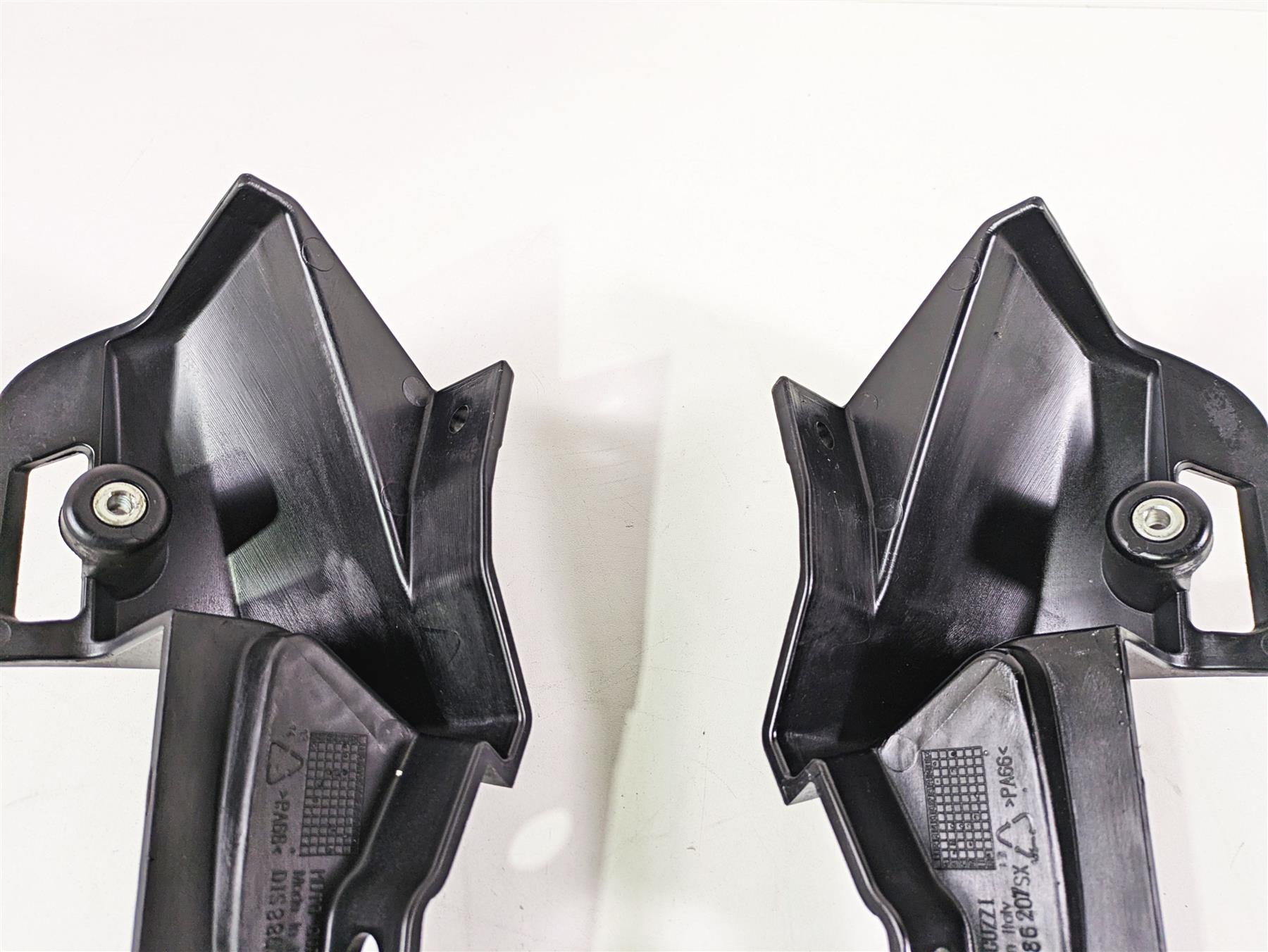 2016 Moto Guzzi Stelvio 1200 8V NTX Saddlebag Holder Bracket Set 886206 886207 {{ shop.shopifyCountryName }} - Mototech271