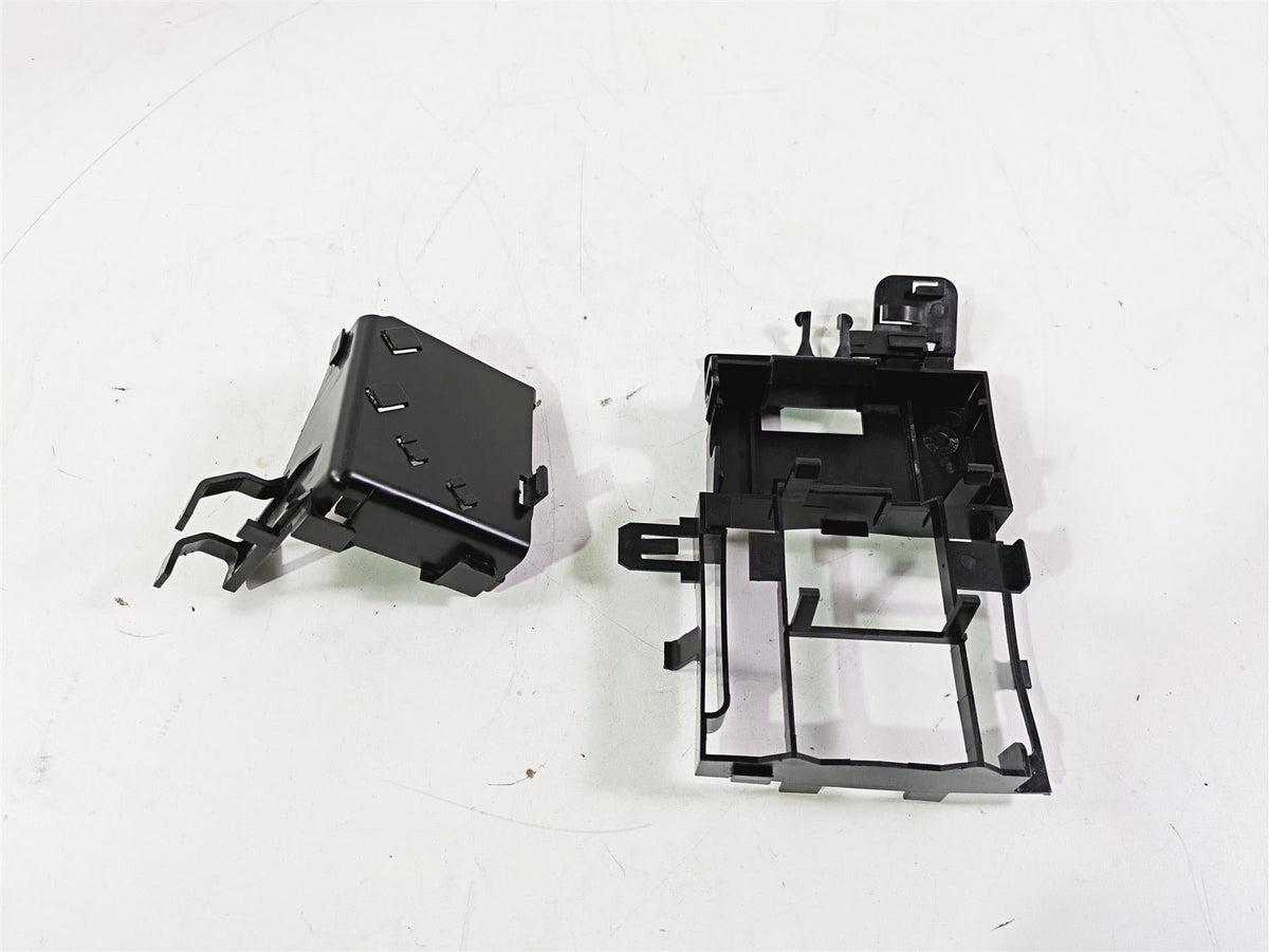 2010 Harley VRSCF Muscle Rod All Electric Plastic Holder In Set 70393-07 {{ shop.shopifyCountryName }} - Mototech271
