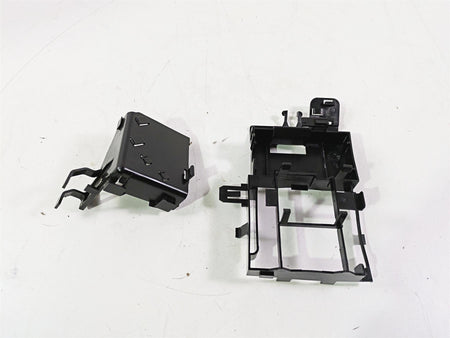 2010 Harley VRSCF Muscle Rod All Electric Plastic Holder In Set 70393-07 {{ shop.shopifyCountryName }} - Mototech271