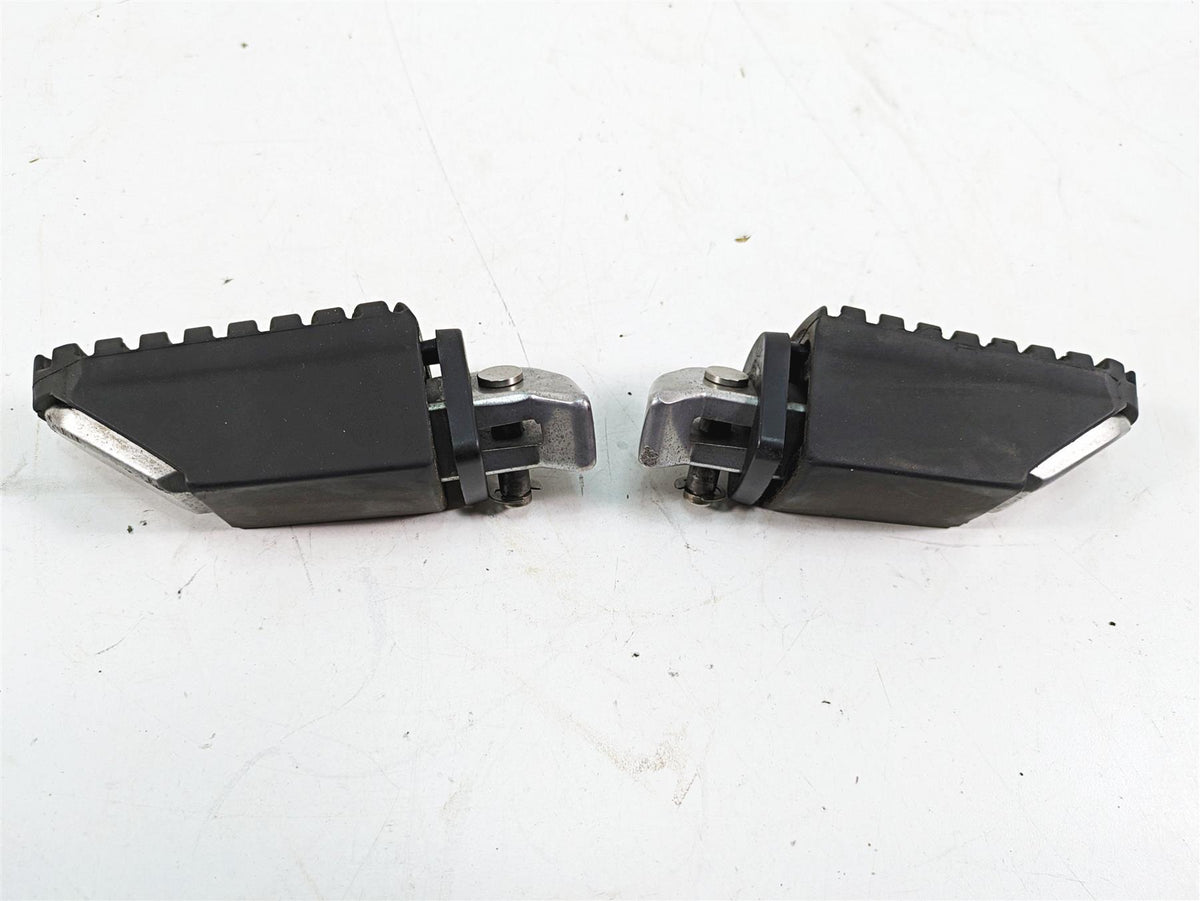 2012 Triumph Tiger 800XC ABS Rear Passenger Footpeg Set T2084401 T2084402 {{ shop.shopifyCountryName }} - Mototech271