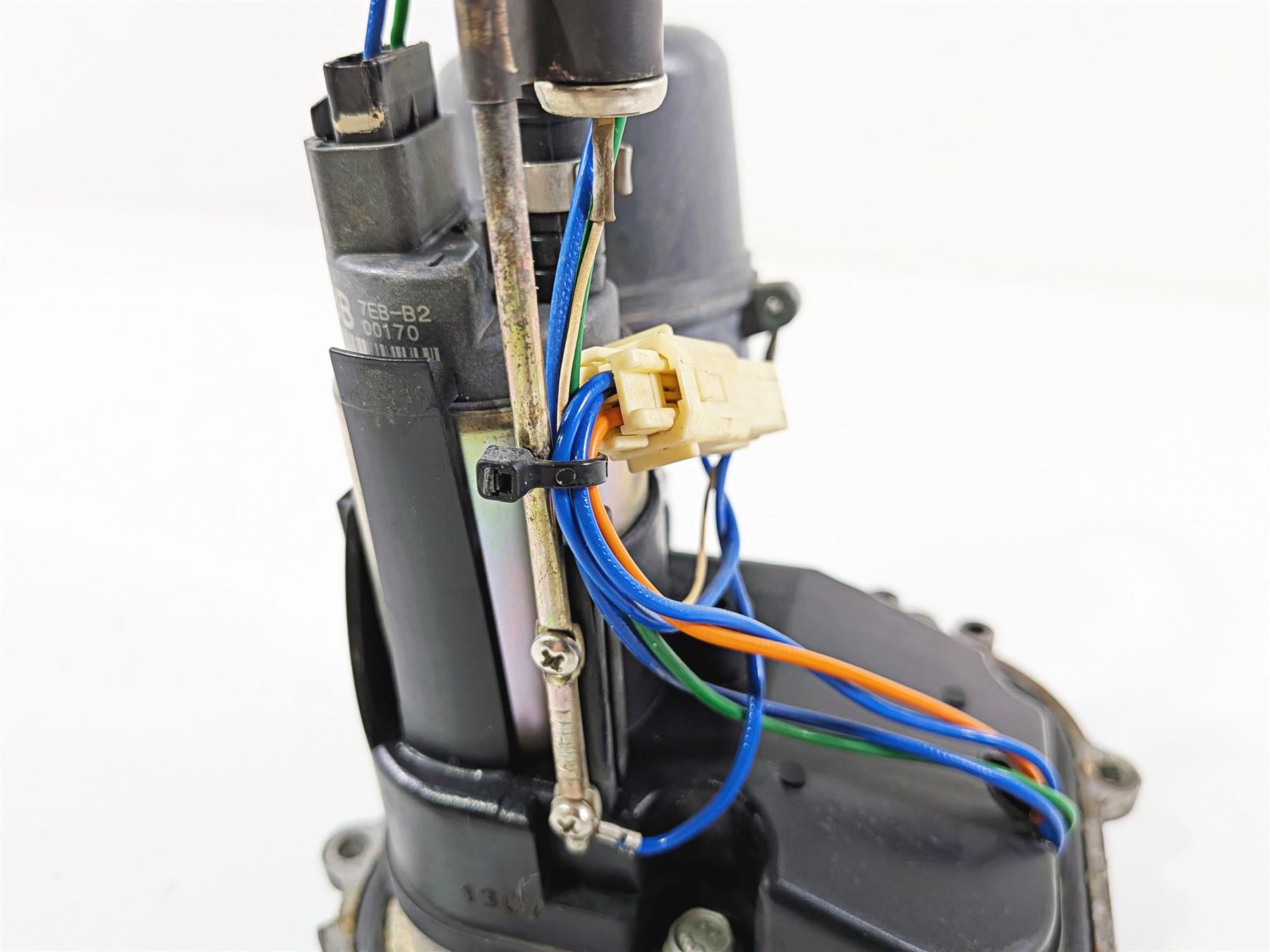 2008 Aprilia RSVR 1000 Factory Fuel Gas Petrol Pump - Tested AP8106881 {{ shop.shopifyCountryName }} - Mototech271