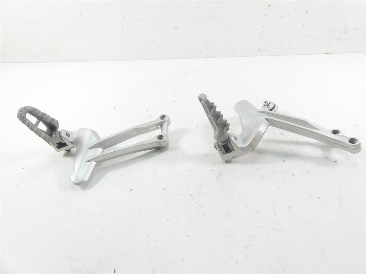 2020 Ducati Multistrada 1260 Enduro Rear Passenger Footpeg Rest Set 82412631AA {{ shop.shopifyCountryName }} - Mototech271