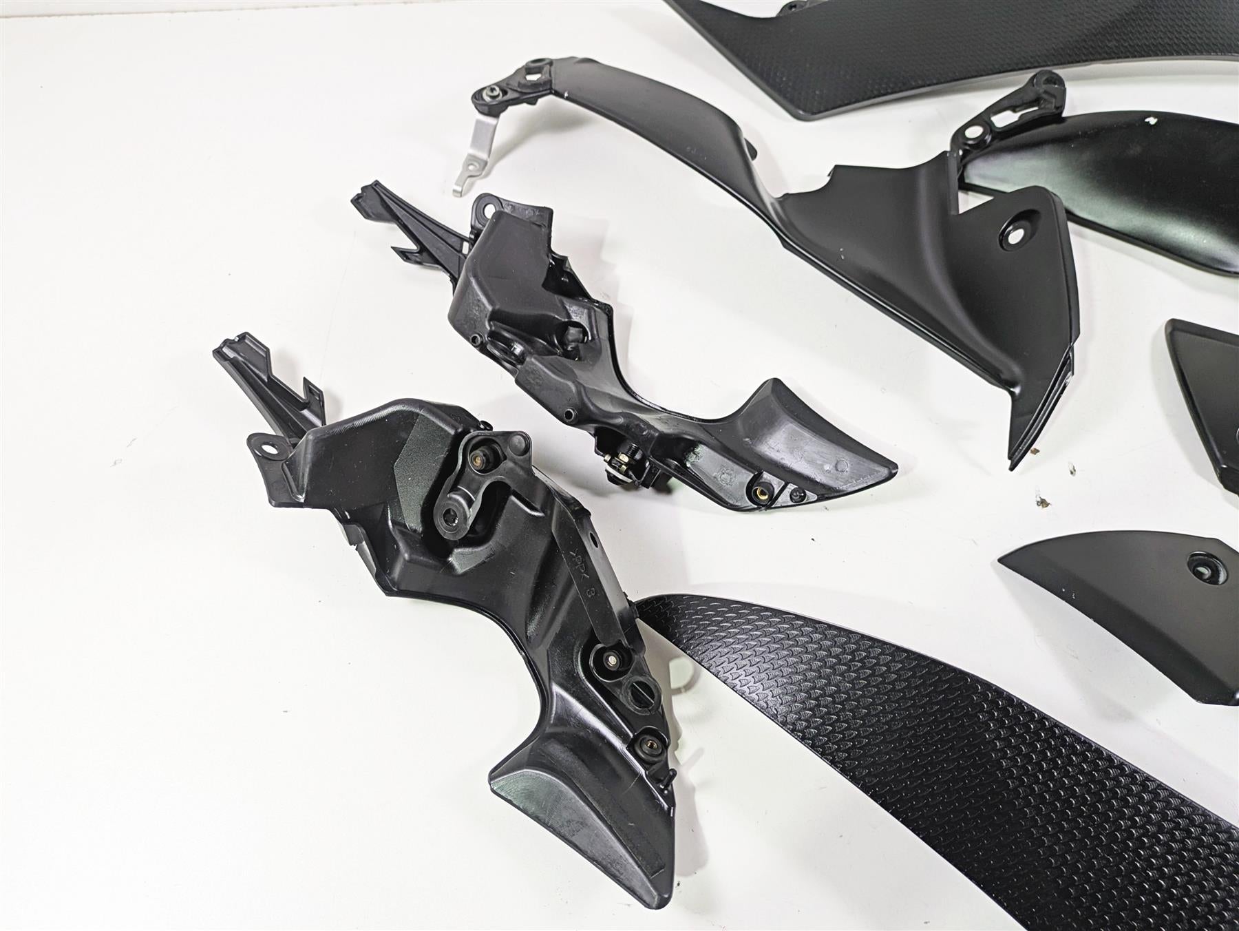 2014 Yamaha YZFR1 R1 RN22 Black Plastic Fairing Infill Cover Set {{ shop.shopifyCountryName }} - Mototech271