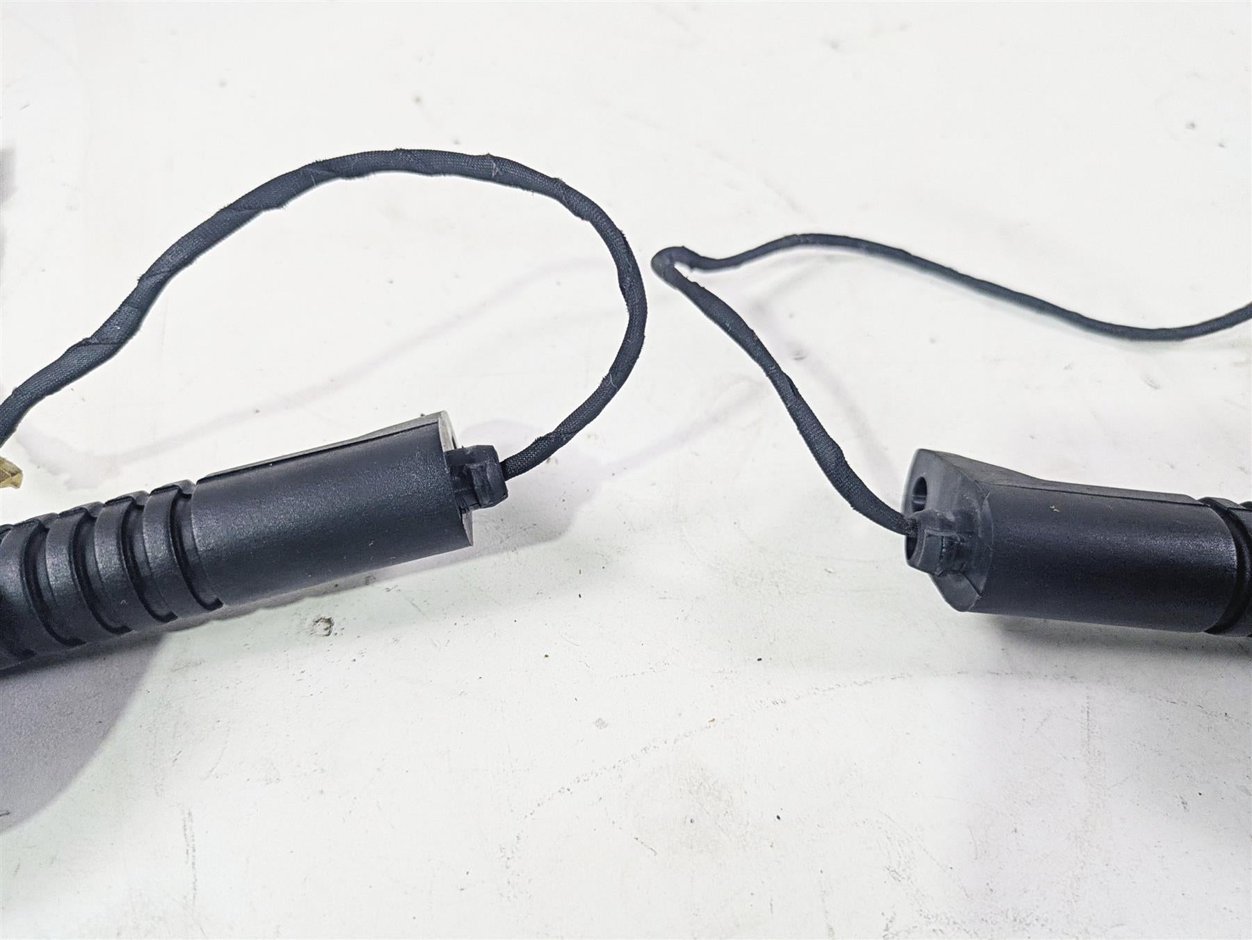 2010 BMW R1200GS K25 Front Blinker Turn Signal Set 63137667771 {{ shop.shopifyCountryName }} - Mototech271