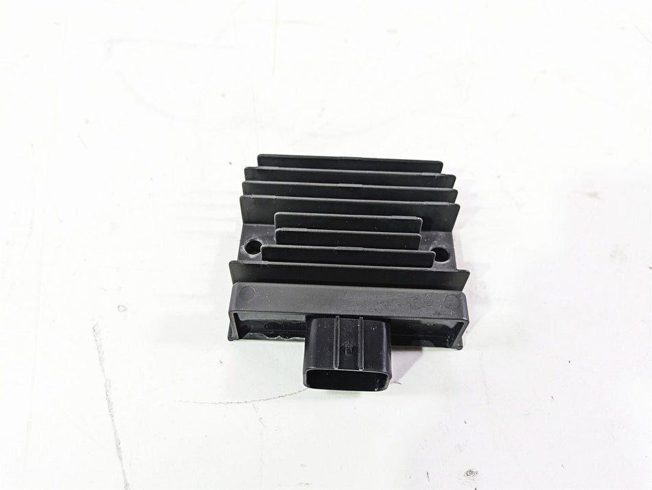 2024 Kawasaki ZX6R ZX636 Ninja Rectifier Voltage Regulator SH868AA 21066-0756 {{ shop.shopifyCountryName }} - Mototech271
