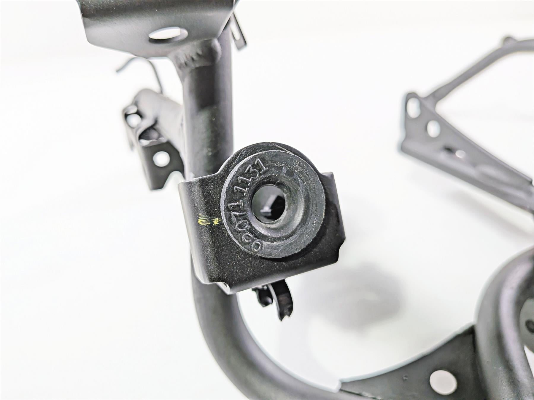 2024 Kawasaki EX500 Ninja 40th An. Front Stay Sub Frame Holder 39137-0744 {{ shop.shopifyCountryName }} - Mototech271