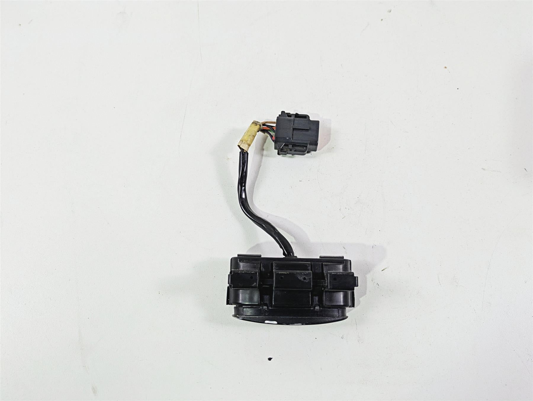 2004 Harley Softail FXSTDI Deuce Indicator Instrument Lights 68892-00A {{ shop.shopifyCountryName }} - Mototech271