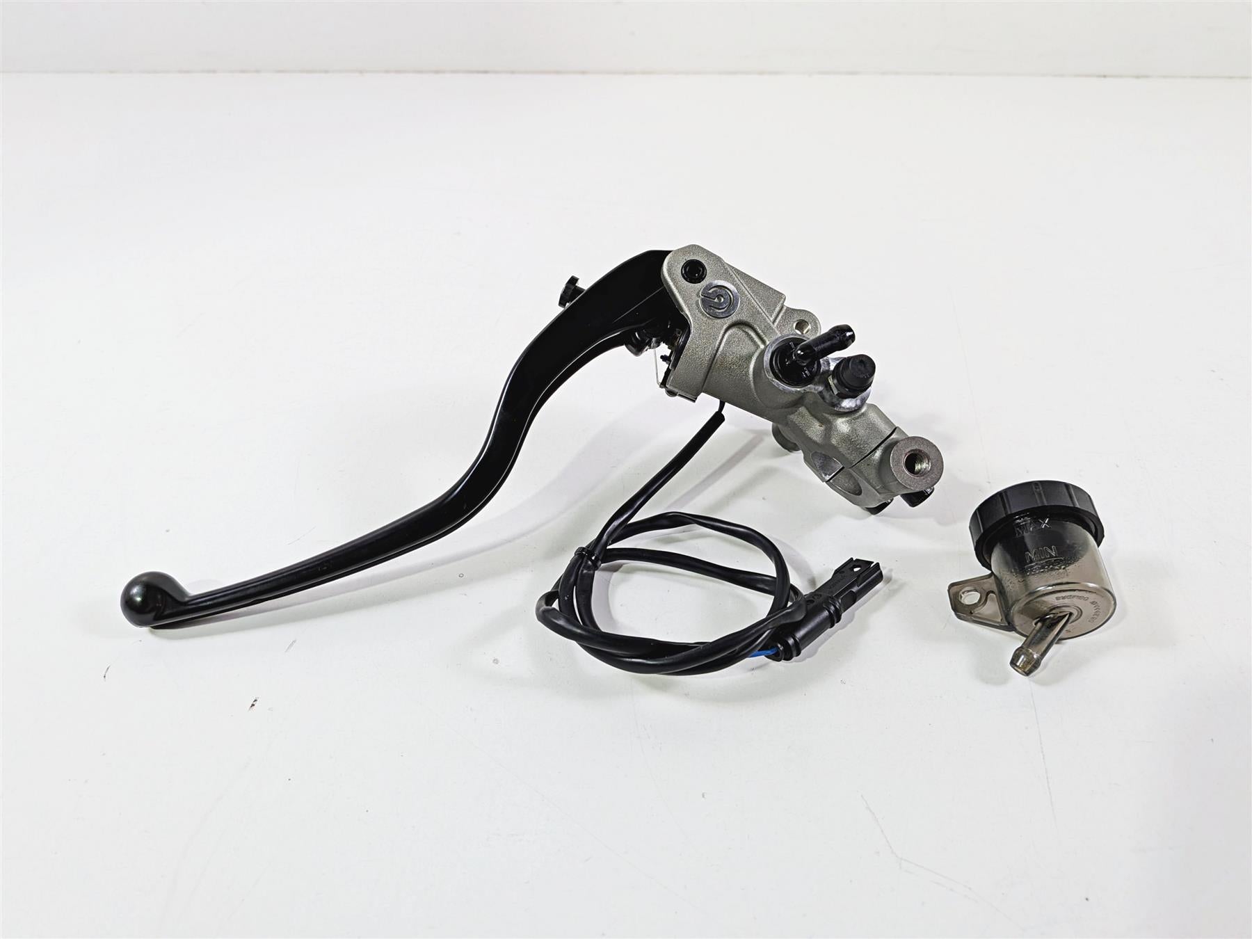 2023 Ducati Streetfighter V4 Brembo Radial Clutch Master Cylinder Lever 63040952A-Mototech271