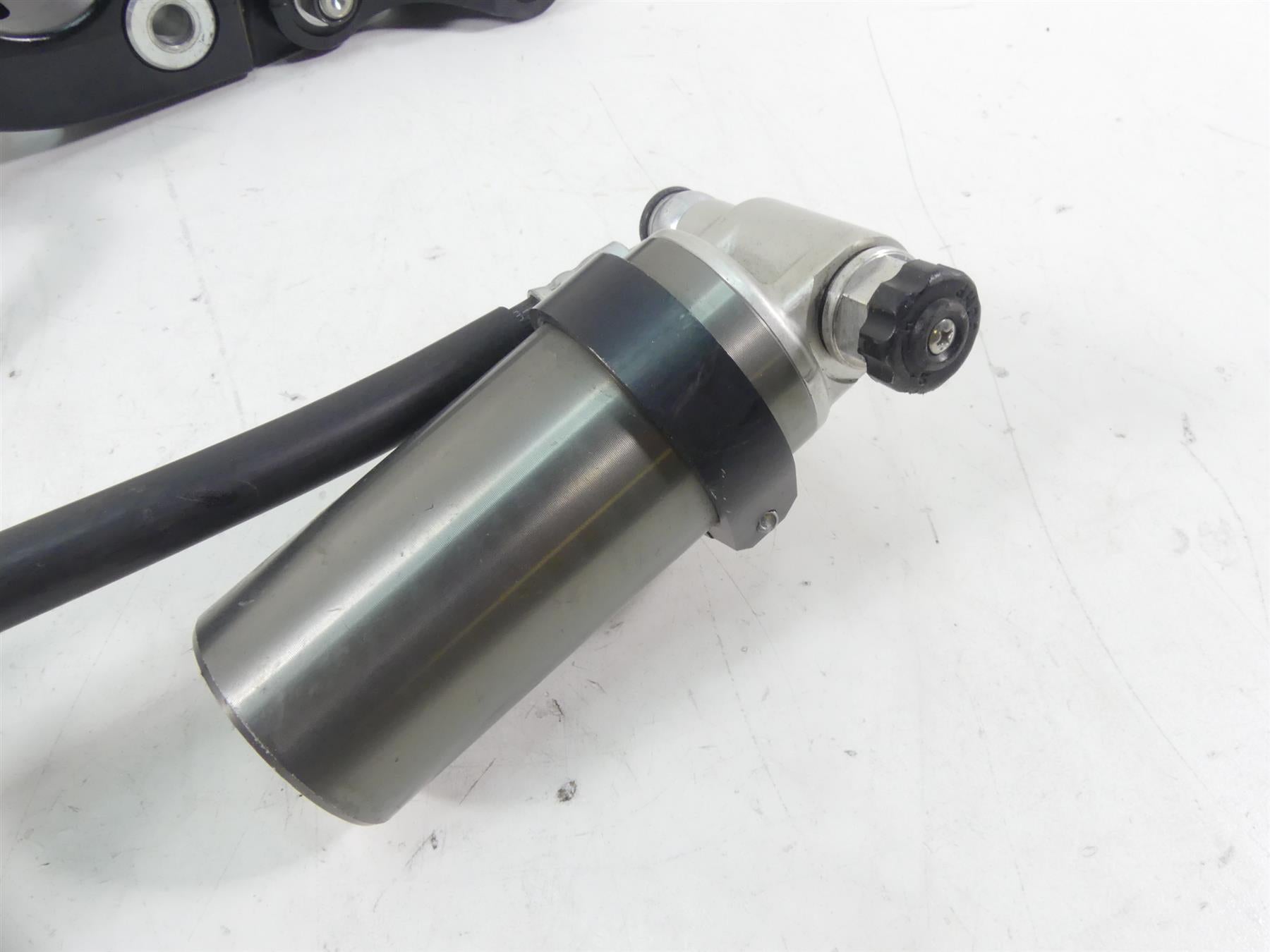 2013 Yamaha VMX17 V-Max 1700 Straight Rear Suspension Shock Damper 2S3-22210-00 {{ shop.shopifyCountryName }} - Mototech271
