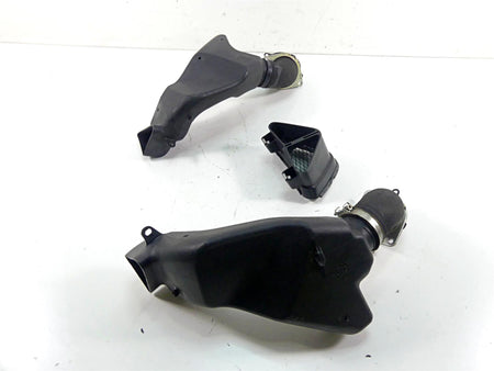 2010 Kawasaki ZX1400 ZX14 R Ninja Front Air Ram & Center Duct Set 14073-0099 {{ shop.shopifyCountryName }} - Mototech271