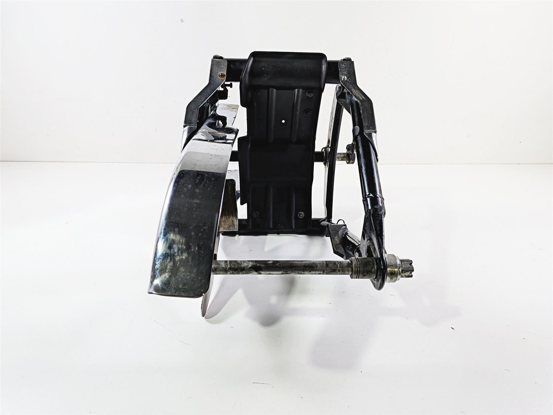 1996 Harley FLSTC Softail Heritage Rear Swingarm Swin Arm & Axle 47573-89B {{ shop.shopifyCountryName }} - Mototech271