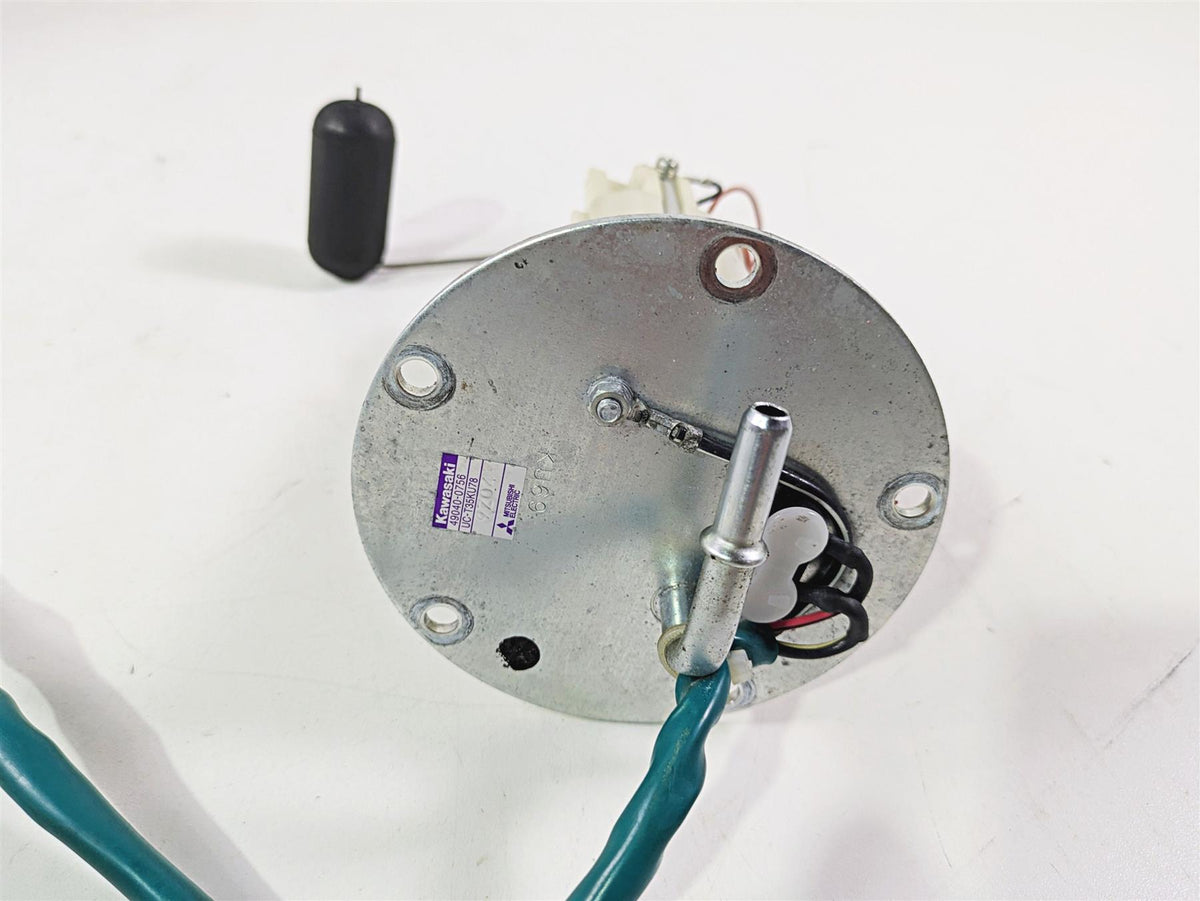 2020 Kawasaki Z900 ZR900 Fuel Gas Petrol Pump 49040-0756 {{ shop.shopifyCountryName }} - Mototech271