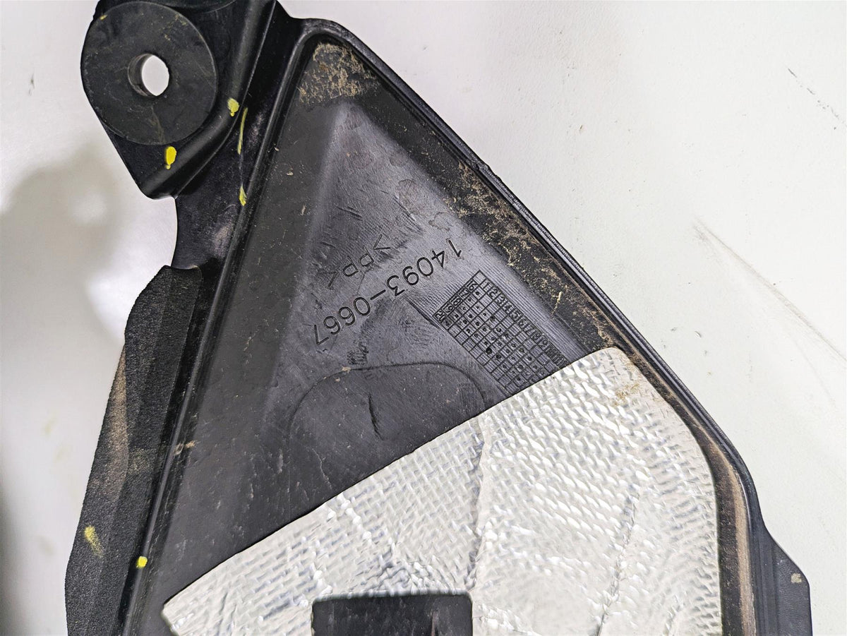 2020 Kawasaki Z900 ZR900 Oem & Xxun Moto Plastic Infill Set 7058 14093-0667 {{ shop.shopifyCountryName }} - Mototech271