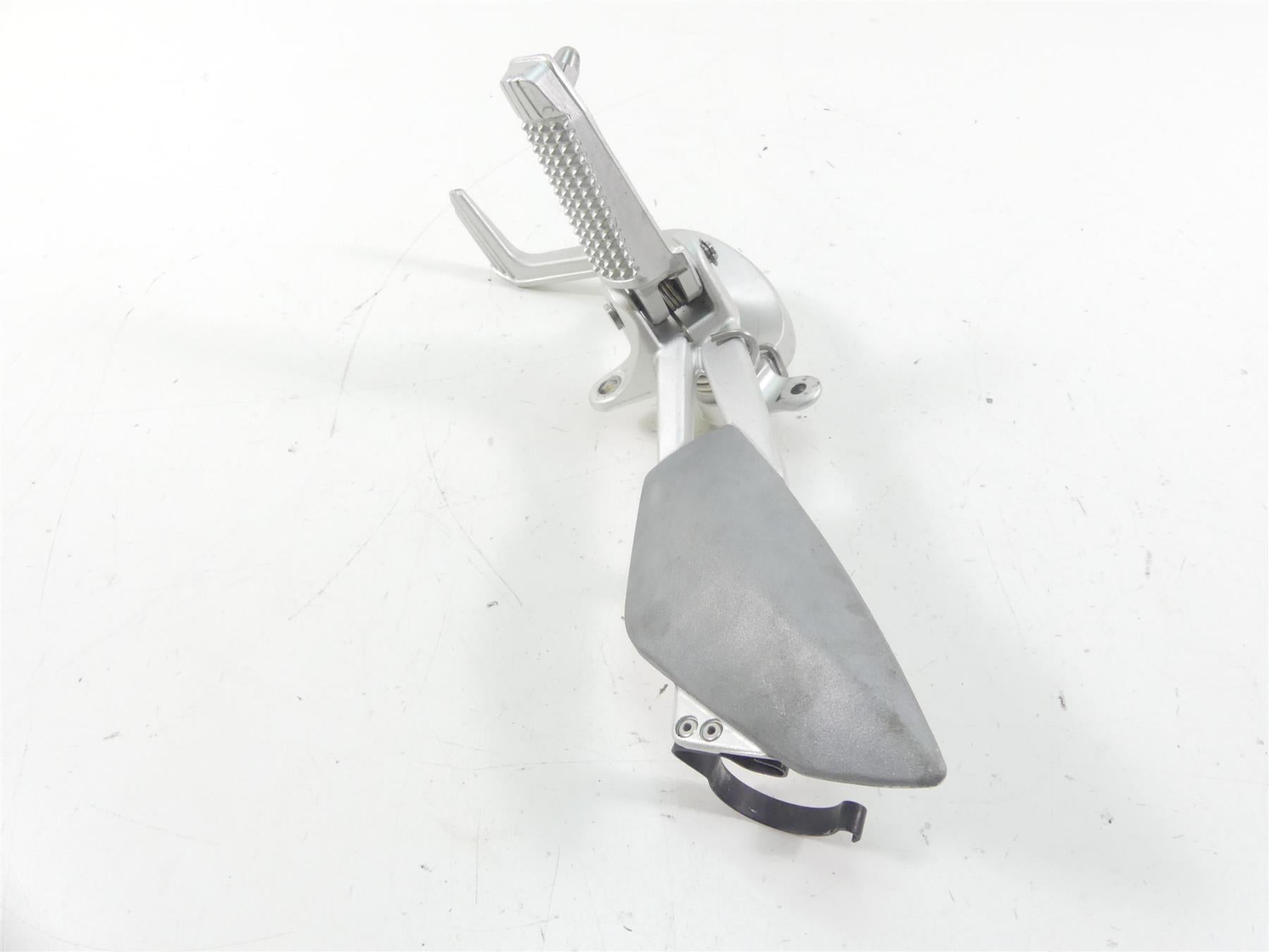 2009 BMW K1300 S K40 Right Footpeg Foot Peg& Brake Ped 46717660154 {{ shop.shopifyCountryName }} - Mototech271