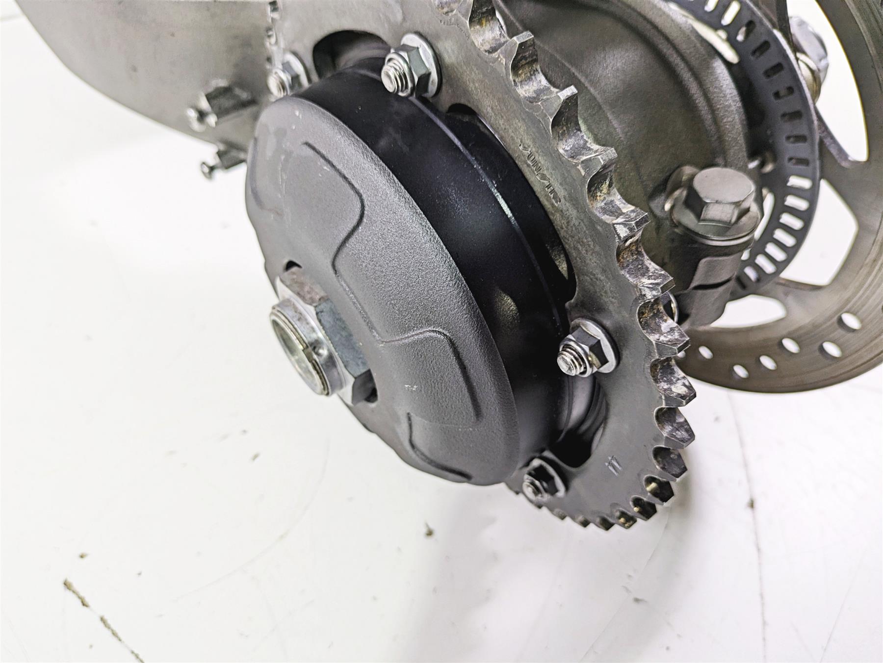2019 Triumph Speed Triple RS 1050 Rear Swingarm & Axle Set T2059502 T2010257 {{ shop.shopifyCountryName }} - Mototech271
