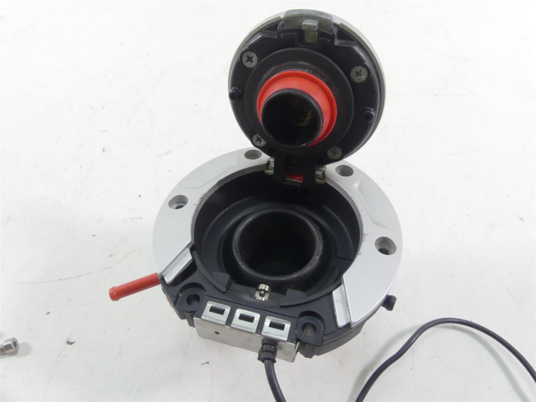 2017 BMW R1200GS GSW K50 Handsfree Fuel Petrol Gas Cap Lid 16118531632 {{ shop.shopifyCountryName }} - Mototech271