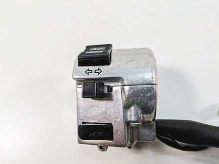 2006 Honda V-Twin VTX1300 R Left Hand Control Switch Blinker 35020-MEA-670 {{ shop.shopifyCountryName }} - Mototech271