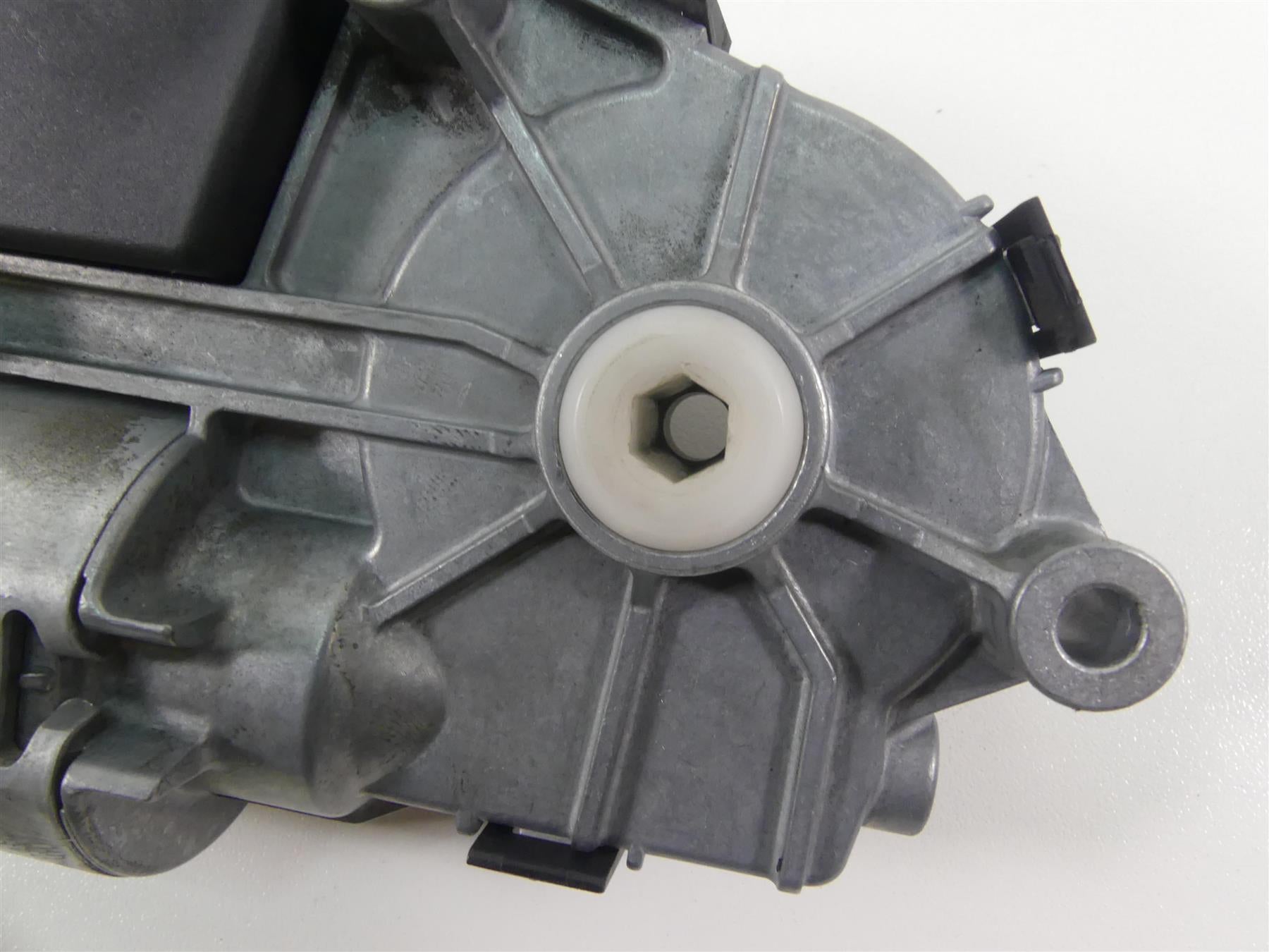 2014 BMW K1600 GTL K48 Nidec Windshield Adjuster Motor 46637724081 {{ shop.shopifyCountryName }} - Mototech271