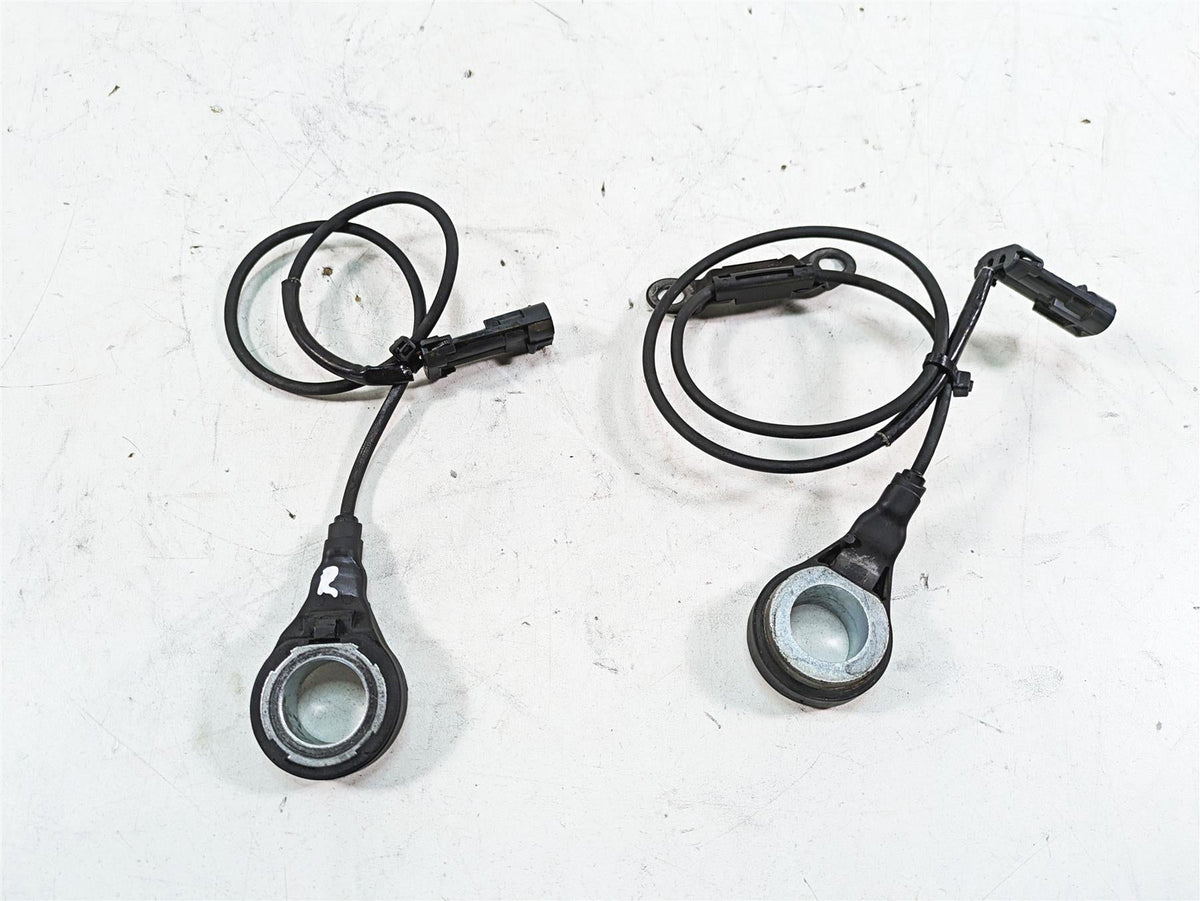 2010 Harley Touring FLHTCU Electra Glide Abs Brake Wheel Sensor Set 40614-08 {{ shop.shopifyCountryName }} - Mototech271
