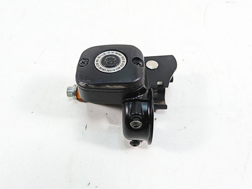 2012 Harley FLD Dyna Switchback Front Brake Master Cylinder 9/16