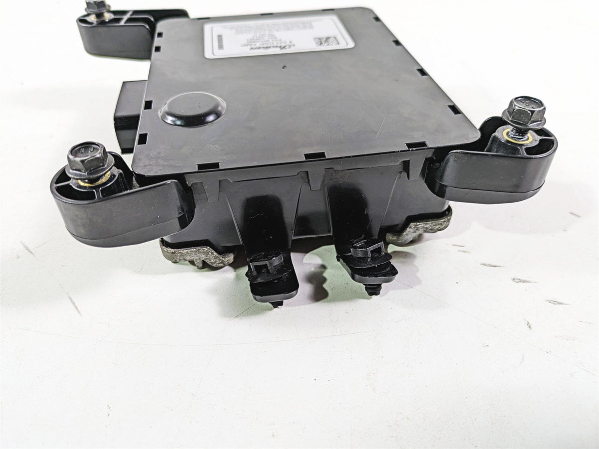 2018 Indian Chieftain Dark Horse Front Radio Amp Amplifier Module 4015980 {{ shop.shopifyCountryName }} - Mototech271