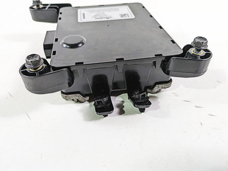 2018 Indian Chieftain Dark Horse Front Radio Amp Amplifier Module 4015980 {{ shop.shopifyCountryName }} - Mototech271