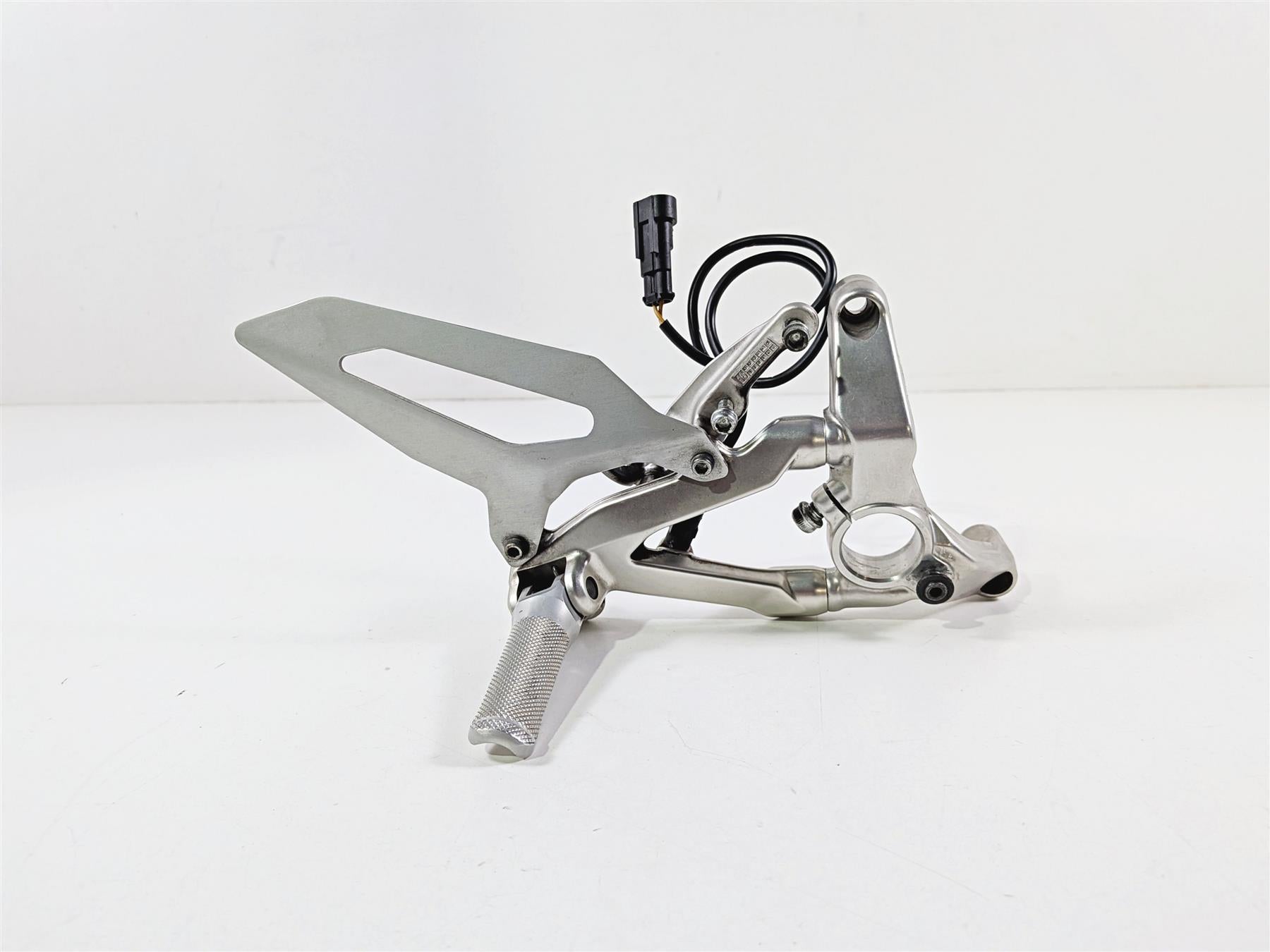 2017 Ducati Panigale 1299 Right Foot Peg & Frame Mount 82414621AA 8291E071AA-Mototech271