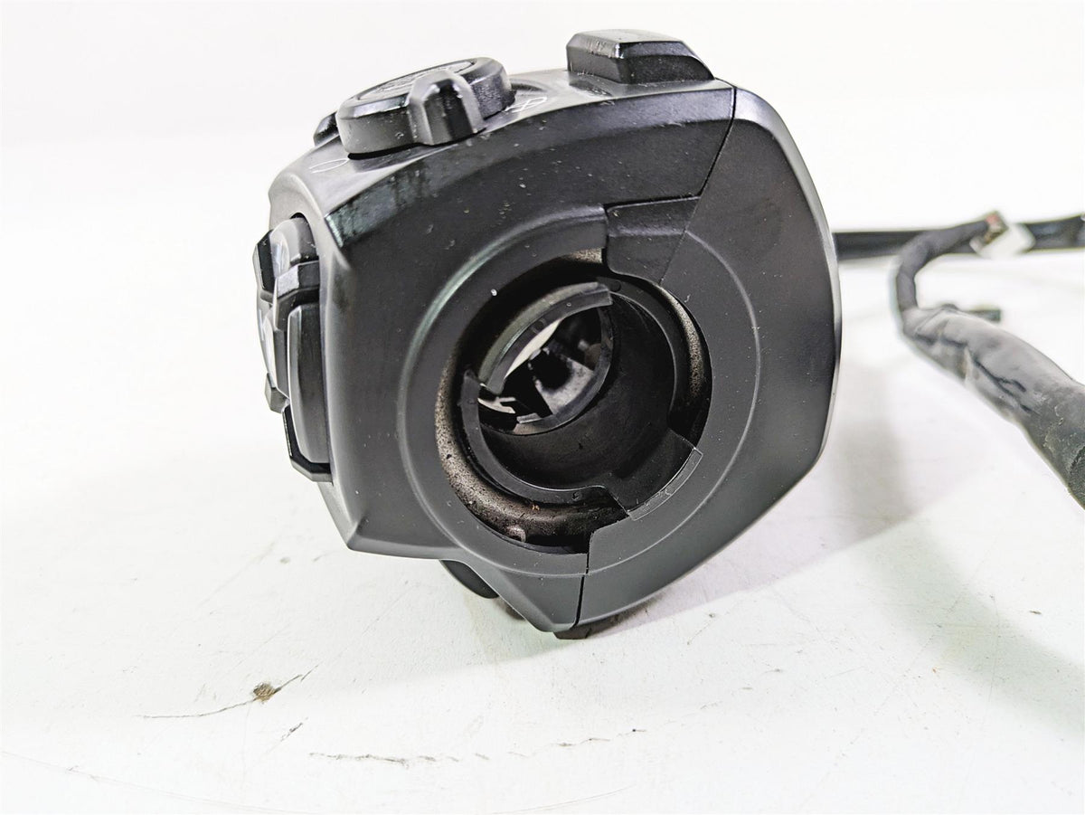 2022 Harley RA1250 S Pan America Right Hand Control Switch 71500523A {{ shop.shopifyCountryName }} - Mototech271