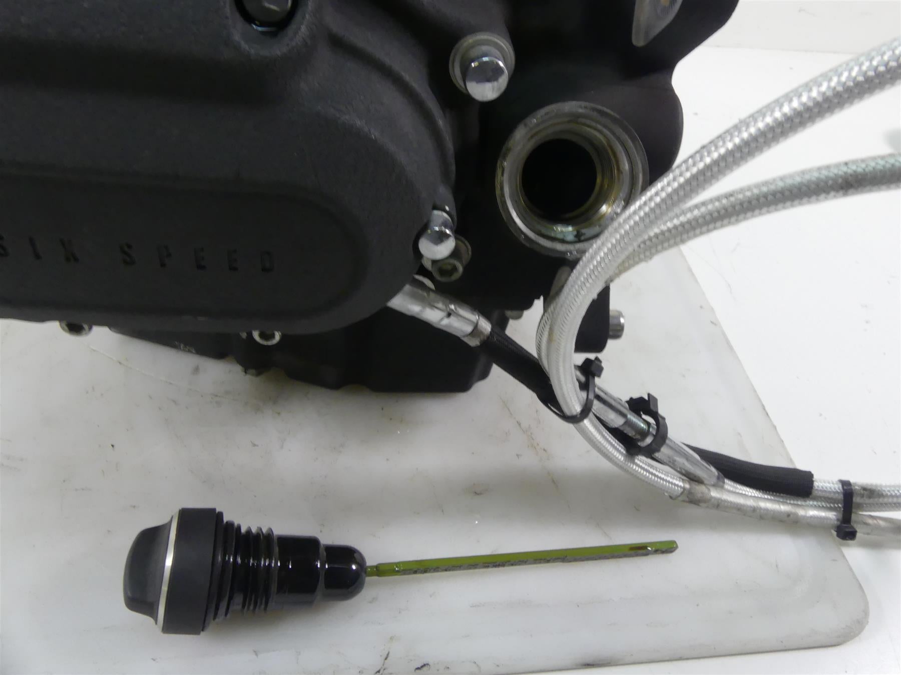 2013 Harley FXDWG Dyna Wide Glide 6 Speed Transmission Gear Box 21K 33083-10 {{ shop.shopifyCountryName }} - Mototech271