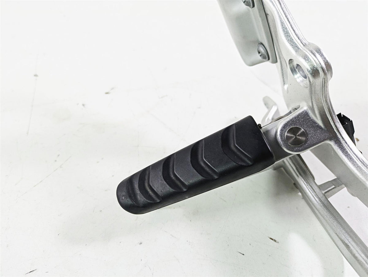 2015 BMW R nineT K21 Right Rider Driver Footpeg & Brake Pedal 46717671078 {{ shop.shopifyCountryName }} - Mototech271