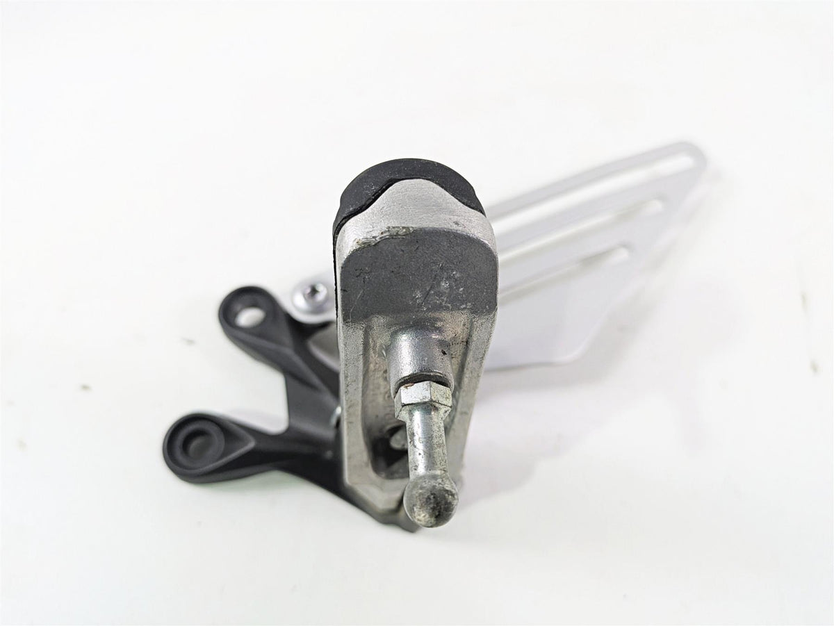 2023 Kawasaki ZX1400 ZX14R Ninja Front Left Rider Foot Peg Footpeg 35063-1337 {{ shop.shopifyCountryName }} - Mototech271