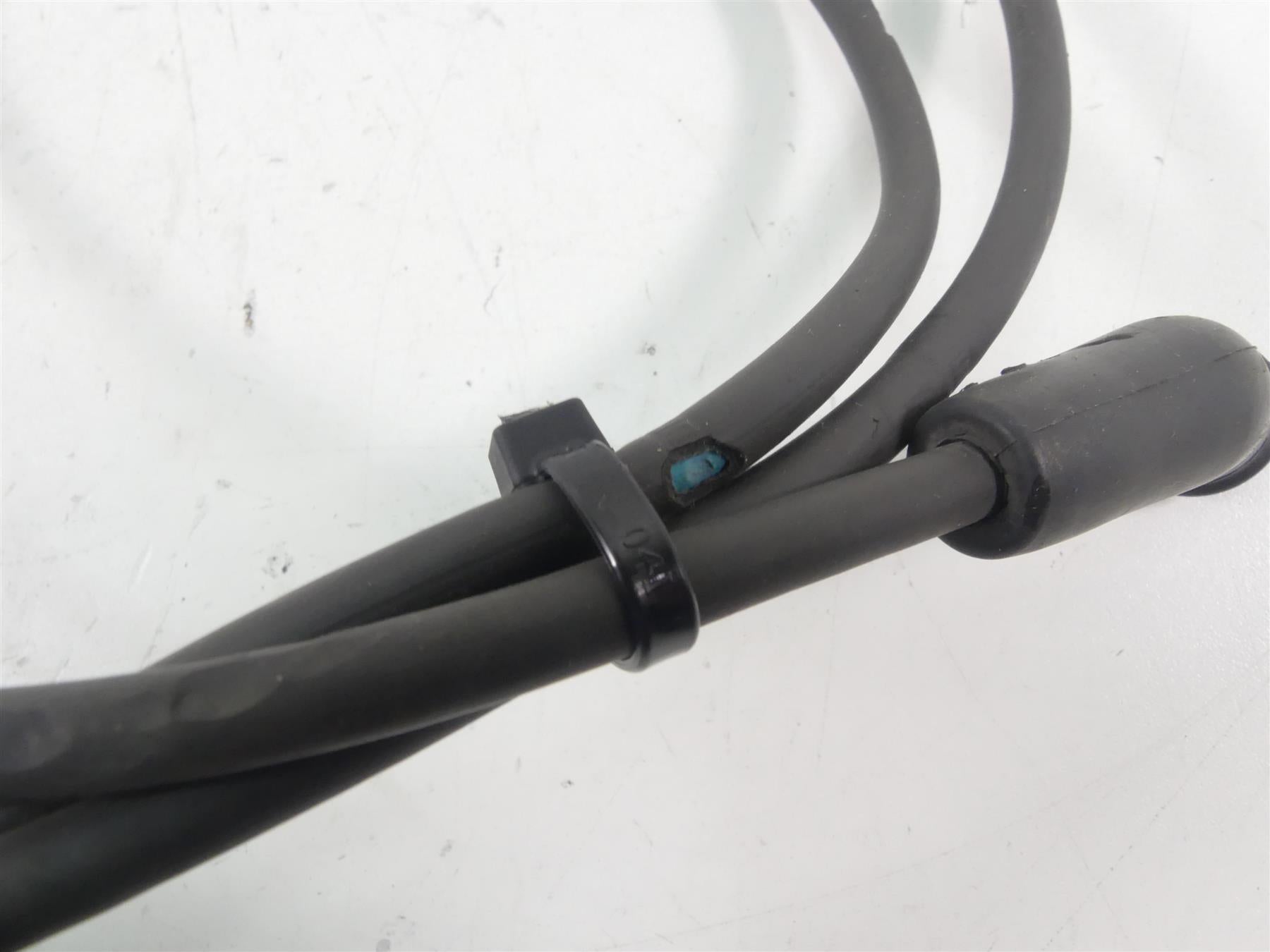 2012 Harley Touring FLHTK Electra Glide Ignition Coil Wires & Plugs 31696-07A {{ shop.shopifyCountryName }} - Mototech271