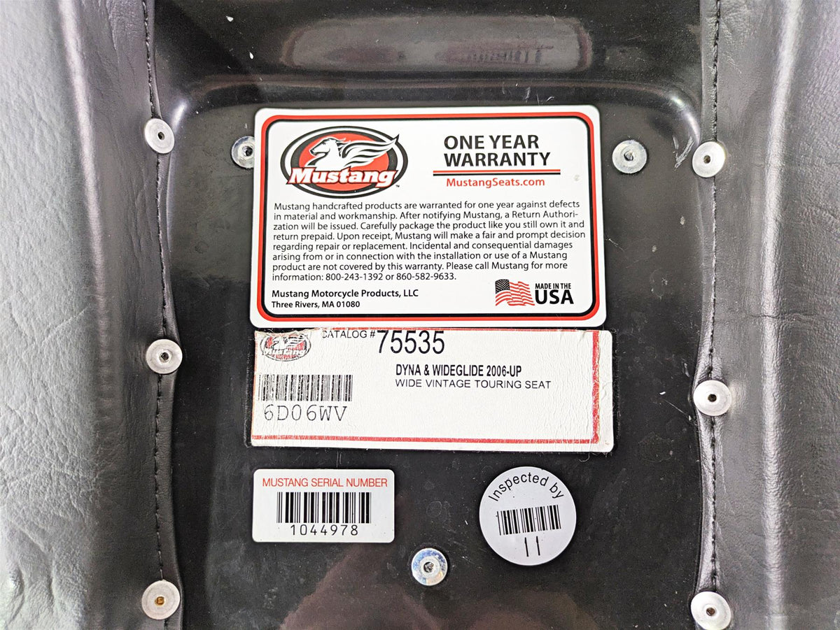 2014 Harley FXDF Dyna Fat Bob Mustang Wide Touring Vintage Seat 75535 {{ shop.shopifyCountryName }} - Mototech271