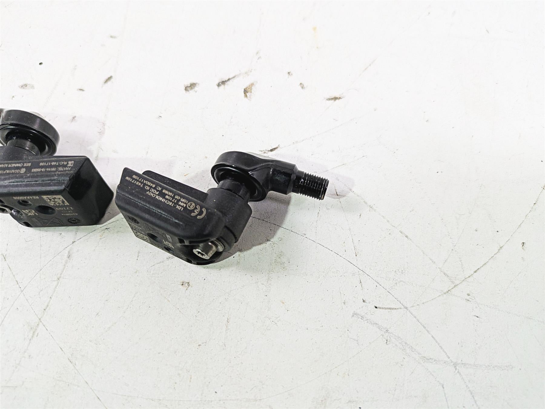 2022 Harley RA1250 S Pan America Front Rear Tire Sensor Set 42300145 42300145 {{ shop.shopifyCountryName }} - Mototech271
