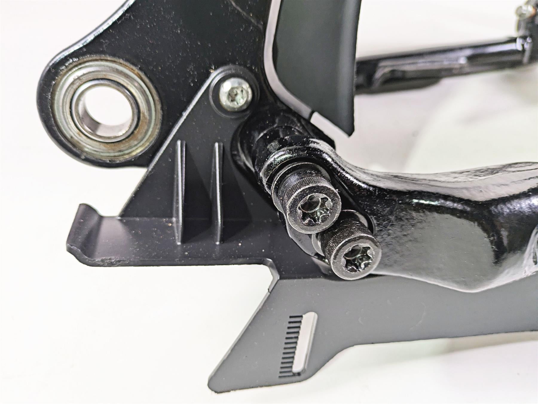 2020 Harley Softail FXST Standard Swingarm Swing Arm & Guards 47400099BHP {{ shop.shopifyCountryName }} - Mototech271