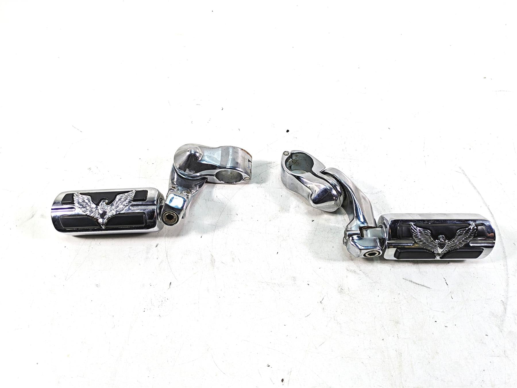 1999 Harley Touring FLHTC Electra Glide Eagle Chrome Highway Foot Peg Set {{ shop.shopifyCountryName }} - Mototech271