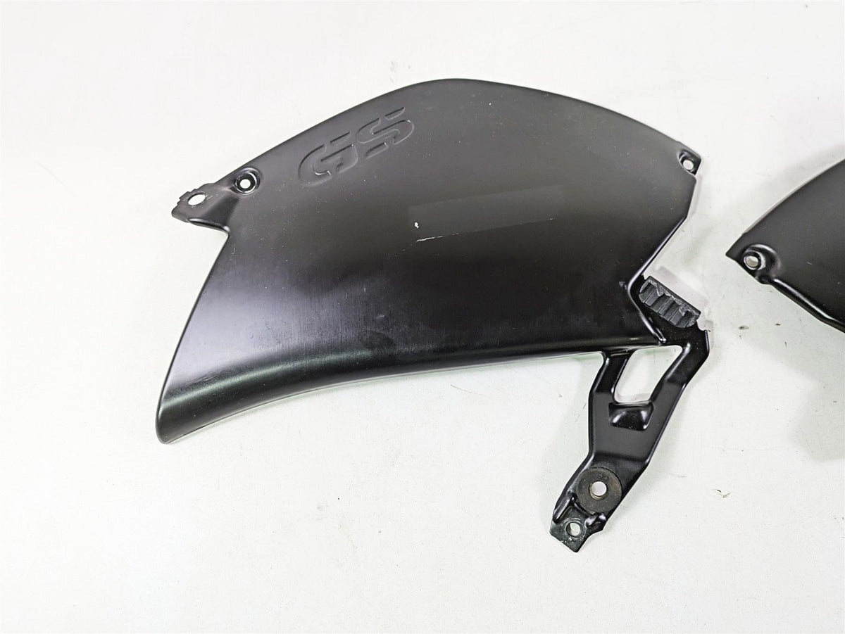 2009 BMW R1200GS K255 Adv Tank Trim Between Leg Side Cover Set -Read 46637698234 {{ shop.shopifyCountryName }} - Mototech271