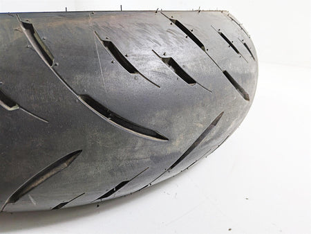Used Motorcycle Rear Tire Dunlop 190/55R17 GPR-300 Sportmax DOT 1524 45067876 {{ shop.shopifyCountryName }} - Mototech271