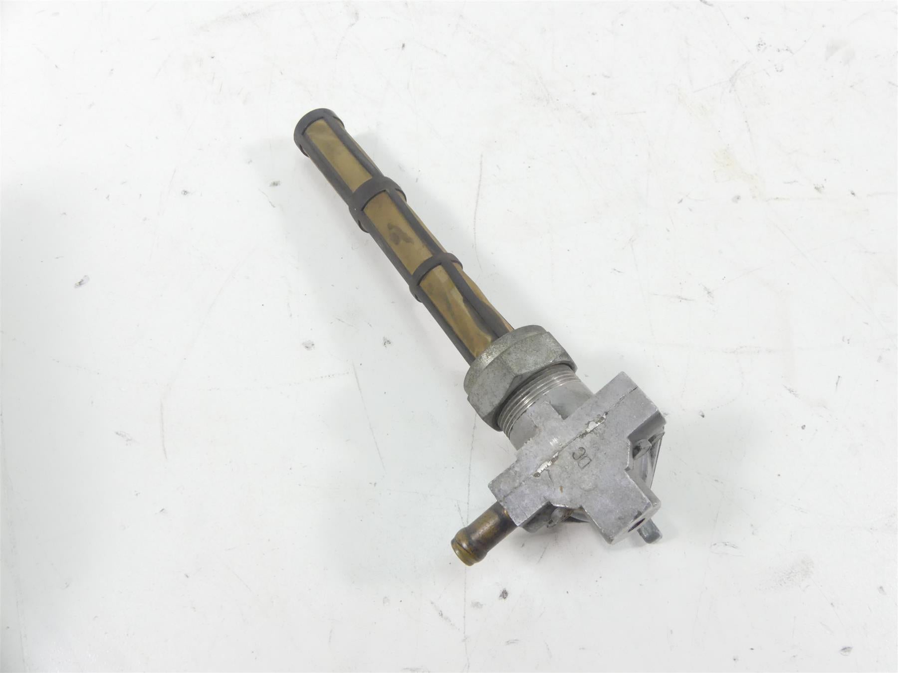 1989 Harley Touring FLTC Tour Glide Fuel Gas Petrol Valve Petcock 62167-81 {{ shop.shopifyCountryName }} - Mototech271