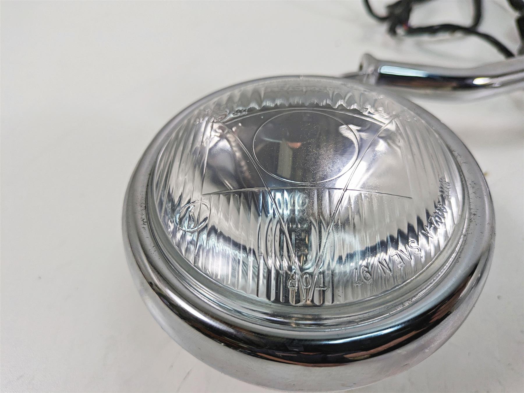 2011 Triumph America Auxiliary Lamps Spotlight Spot Light Bar A9830007 {{ shop.shopifyCountryName }} - Mototech271