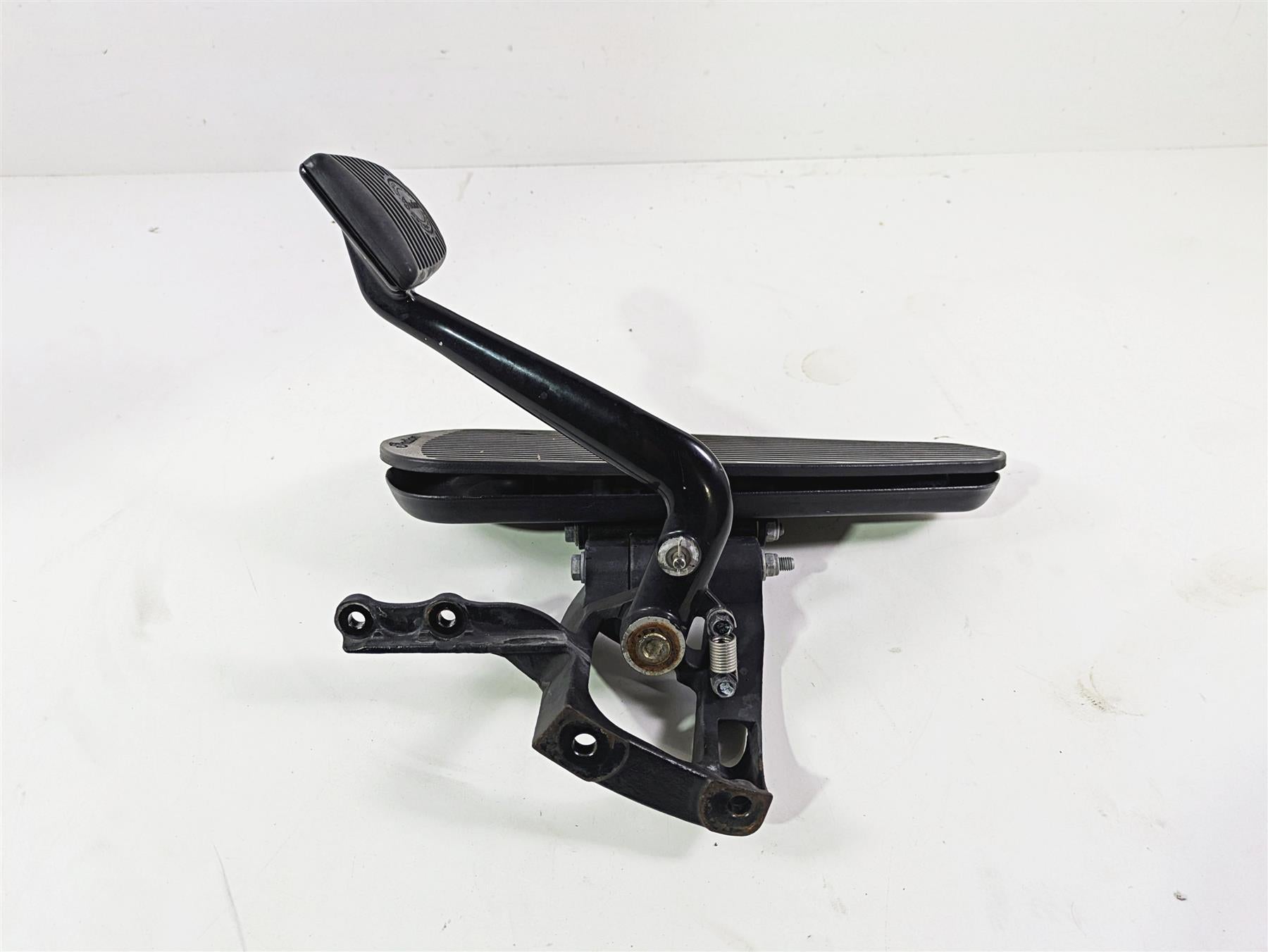 2018 Indian Chieftain Dark Horse Front Right Floor Board & Brake Pedal 5141001 {{ shop.shopifyCountryName }} - Mototech271